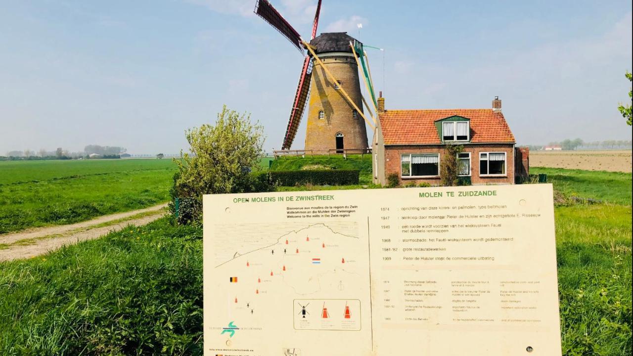 Bed and Breakfast Slapen Bij De Zeeuwse Lala IJzendijke Exterior foto